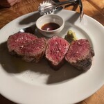 カルネジーオ イースト - 