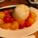 カルネジーオ イースト - 