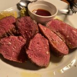 カルネジーオ イースト - 