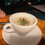 カルネジーオ イースト - 