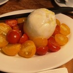 カルネジーオ イースト - 