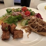 ハイアットリージェンシー 瀬良垣アイランド沖縄 - ミミガーの炒めと島豆腐