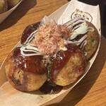 銀だこハイボール酒場 - ソースたこ焼き