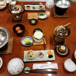 鹿乃屋旅館 - 夕食全景