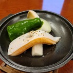 鹿乃屋旅館 - 脂がノリノリの鮭ハラミ。ポン酢との相性はとてもよいです