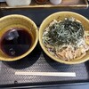 なぜ蕎麦にラー油を入れるのか。 秋葉原2号店