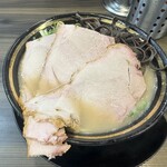 王道家直系 家系ラーメン がく - 