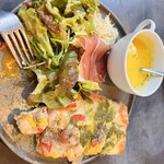 ヌンク ヌスク - ピザ プレートランチ1,100円
            かぼちゃスープ付き