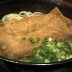 うどん白石 - きつねうどん（アップ２）