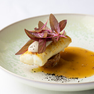 ベージュ アラン・デュカス 東京_2