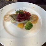 キャトルエピス - 魚料理　この日はキビレ鯛