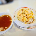 小白 - 炒飯・スープ付き
      650円税別