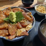 関あじ関さば館 - 