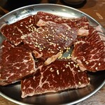 塩ホルモン・炭火焼肉 小澤商店 - 