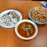 インド・パキスタン料理 アルバラカ - チキンコルマ&rotiとマトンプラオ