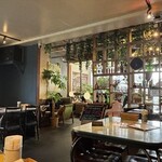 aqua - 店内の風景　2025.10