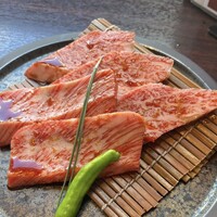 牛刺しと焼肉 仔虎 クリスロード店 - 