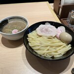 頑者 アンダーグラウンドラーメン 川越駅店 - 