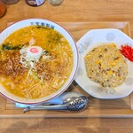 三宝亭製麺 ーらーめん研究所ー - 料理写真:半チャン味噌 1,100円