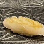 江戸前 鮨 服部 - ヒラメ