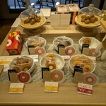 GRAND OEUF PUDDING - 美味しそう焼ドーナツ。