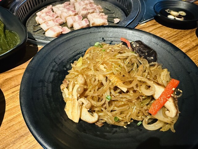 熟成肉専門店 ヨプの王豚塩焼 新大久保本店のご予約 - 新大久保/韓国