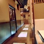 炭火焼肉 道 - 廊下。