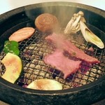 炭火焼肉 道 - タンと野菜。