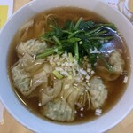龍鳳 - ワンタン麺1,430円