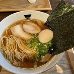 煮干しそば おおきに - 煮干しそば正油大盛り＋味玉、海苔