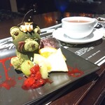 ハチカフェ - 14時過ぎでしたが限定のくまさん残っていました！！