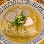 RAMEN MEIKIRA - 鶏塩600円+黒はんぺん150円