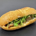バインミー シンチャオ - 2025.10.26 (日)    焼き豚肉バインミー　790円（税込）