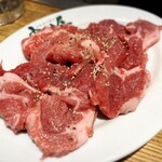 羊肉炭火焼 肉汁屋 - 