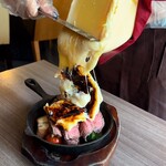 Cheese Meets Meat YOKOHAMA - 季節野菜とローストビーフのグリル　
