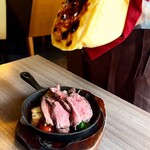 Cheese Meets Meat YOKOHAMA - 季節野菜とローストビーフのグリル　