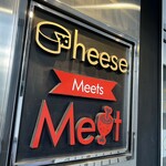 Cheese Meets Meat - 