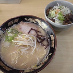 ラーメン玄人 - 牛すじ煮込み丼＋ラーメン