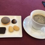 サロン・ド・ロワイヤル - 