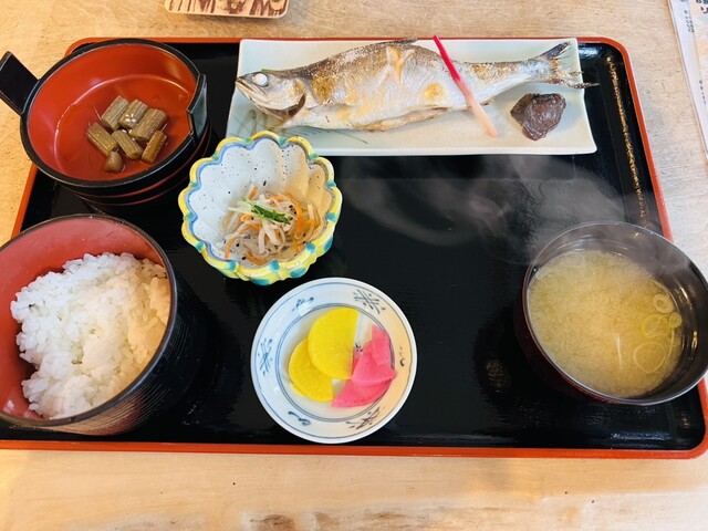 とちの茶屋 十和田湖畔のうどん店 | 青森県十和田市