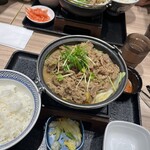 吉野家 - とんこつ醤油牛鍋膳(肉2倍盛り)