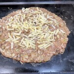 もんじゃ太郎 - あと乗せチーズにして完成