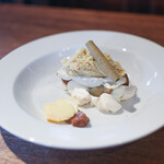 紅茶と菓子 木の根 - 料理写真:２０２５年１０月再訪：マロンシャンティ☆