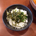 麺場 田所商店 - おい飯（132円）