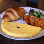 SUKE6 DINER - Creamy Omelette, JPY 650 (Tax Included)  
                      Grilled Tomato, JPY 250 (Tax Included)  
                      Sautéed Spinach, JPY 250 (Tax Included)  
                      Croissant, JPY 330 (Tax Included)