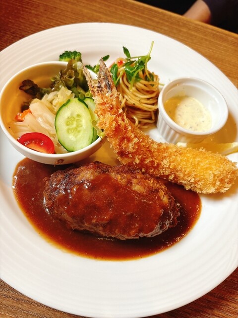 喫茶 赤いサニー - 伏屋/洋食 | 食べログ