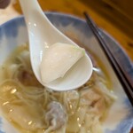 Ramen FeeL - コカブ？前は違う野菜が入ってました。近くの農家の野菜でしょう。