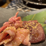 炭火焼ホルモン ぐう - 