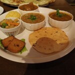 ナタラジ - カレーが3種です