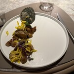 AuBlanc - アワビのステーキ　肝のソース　マッシュルームを添えて